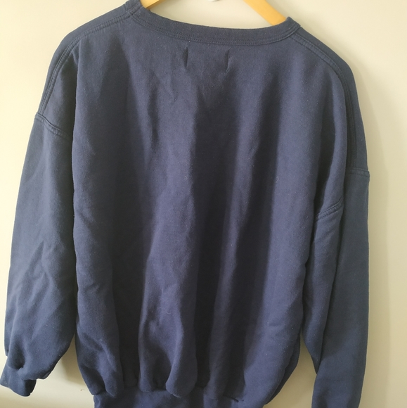 🤍Vintage crew neck sweater - Picture 2 of 2